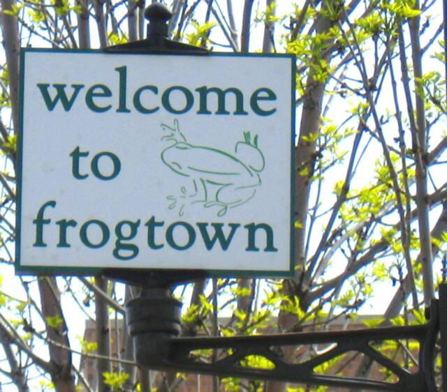 frogtown_sign_on_post.jpg