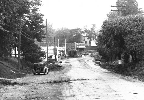 Doups_Point_at_Taylorsville_Road_and_Bardstown_Road_Louisville_Kentucky_1935.jpg