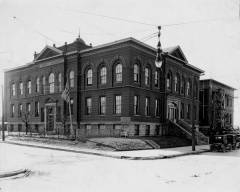 Emerson_School_Louisville_Kentucky_1923_1_.jpg