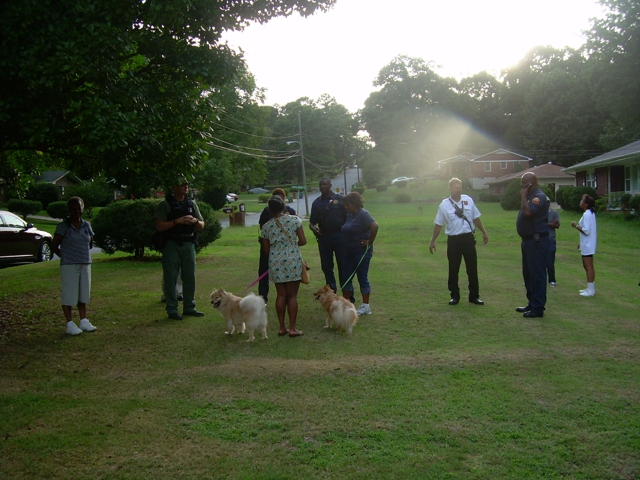 Hertitage_Valley_community_nite_out_and_dog_walk_020.JPG