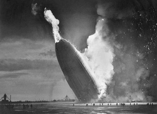 Hindenburg-Disaster-May-6-1937.jpg